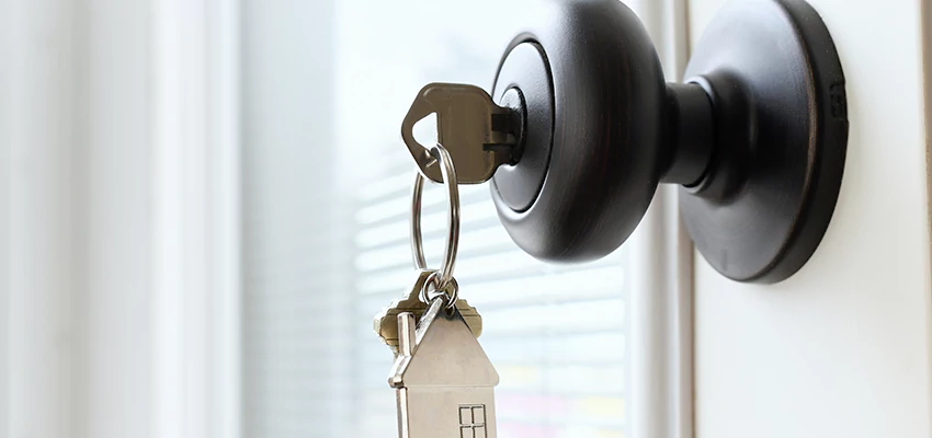 Bifold Door Knob Replacement in Avocado Heights, California